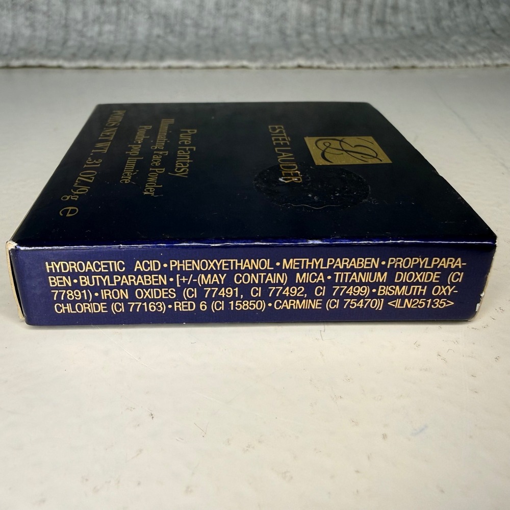 NEW RARE Estee Lauder Pure Fantasy Illuminating Face Powder 0.31oz 9g - Picture 4 of 4